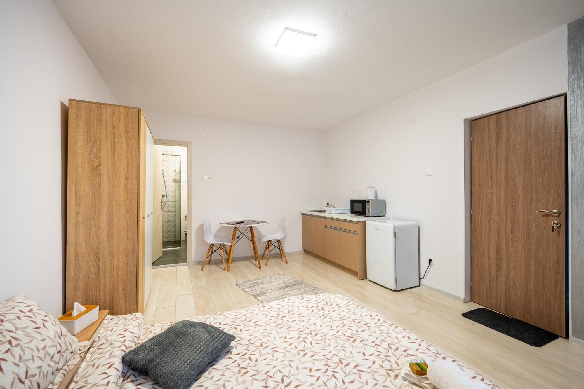 Hotel Yvett House Sfântu-Gheorghe Zewnętrze zdjęcie
